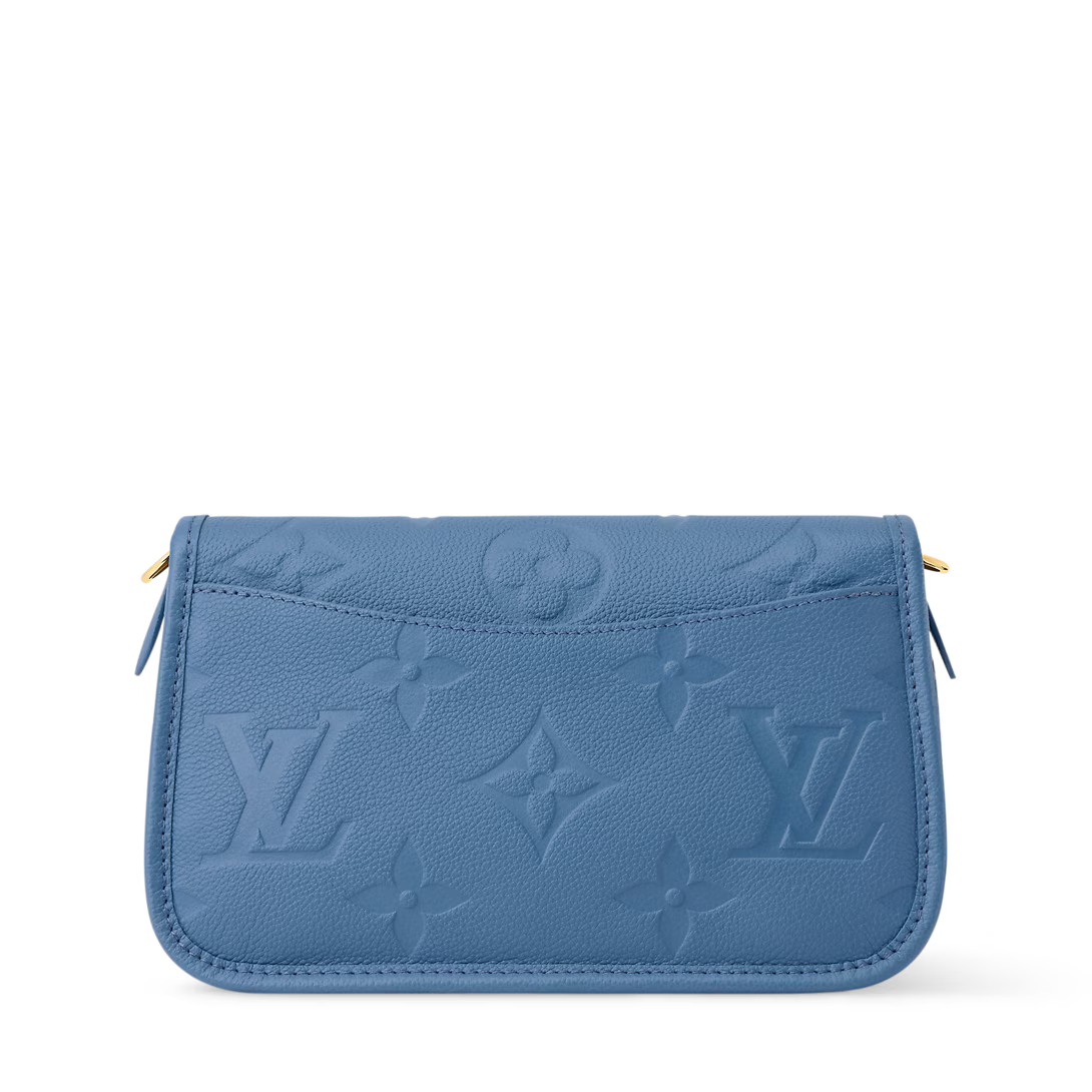 Diane Louis Vuitton