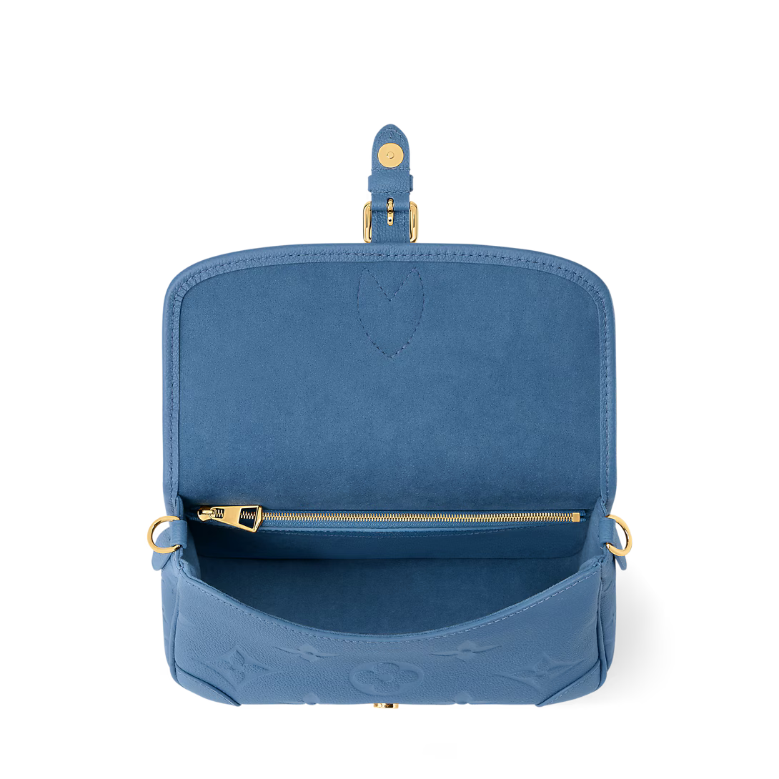 Diane Louis Vuitton